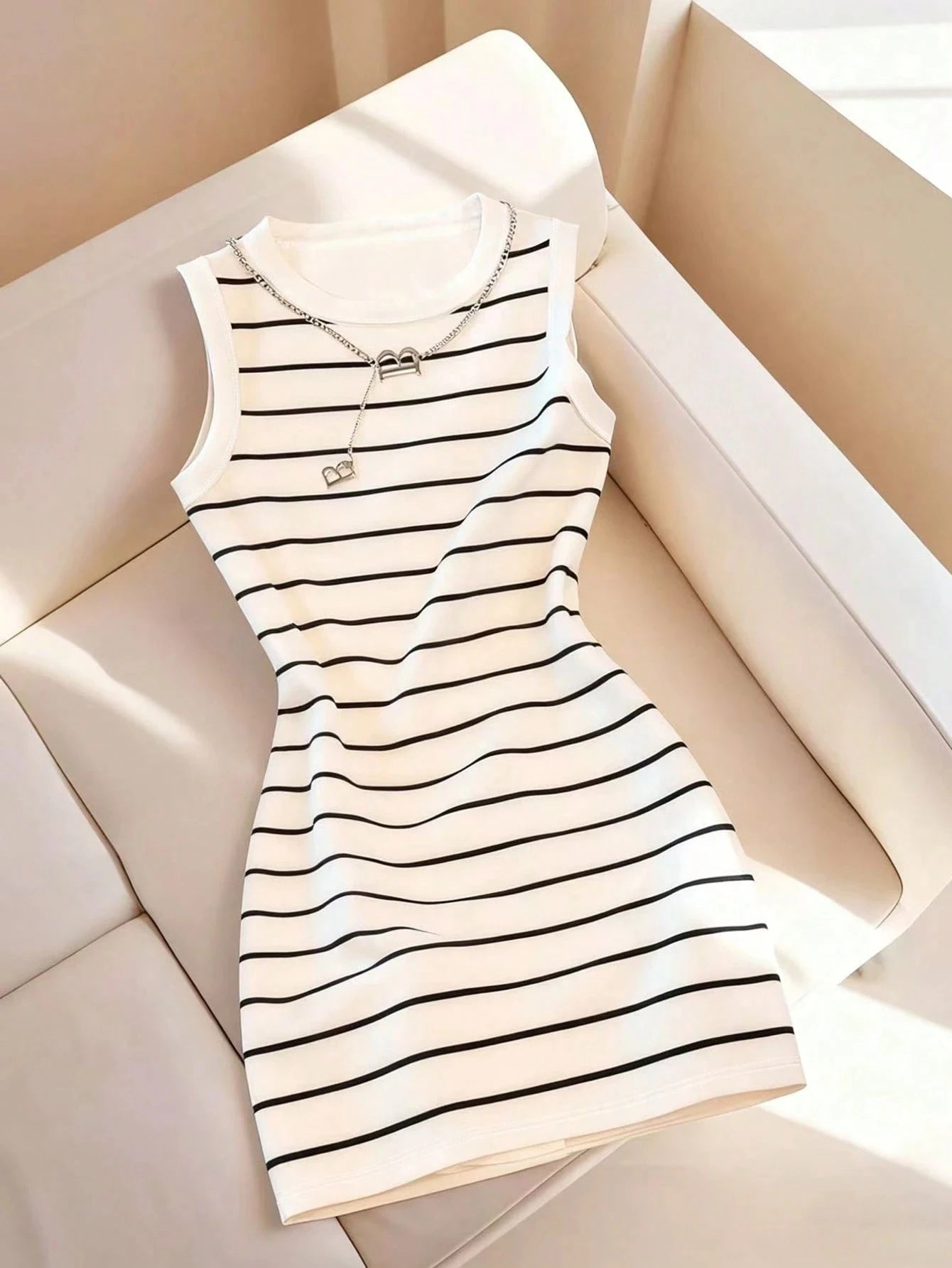 Women's Spring/Summer Casual Elegant Sleeveless Slim-Fit Round Neck Striped Print Dress Solmar