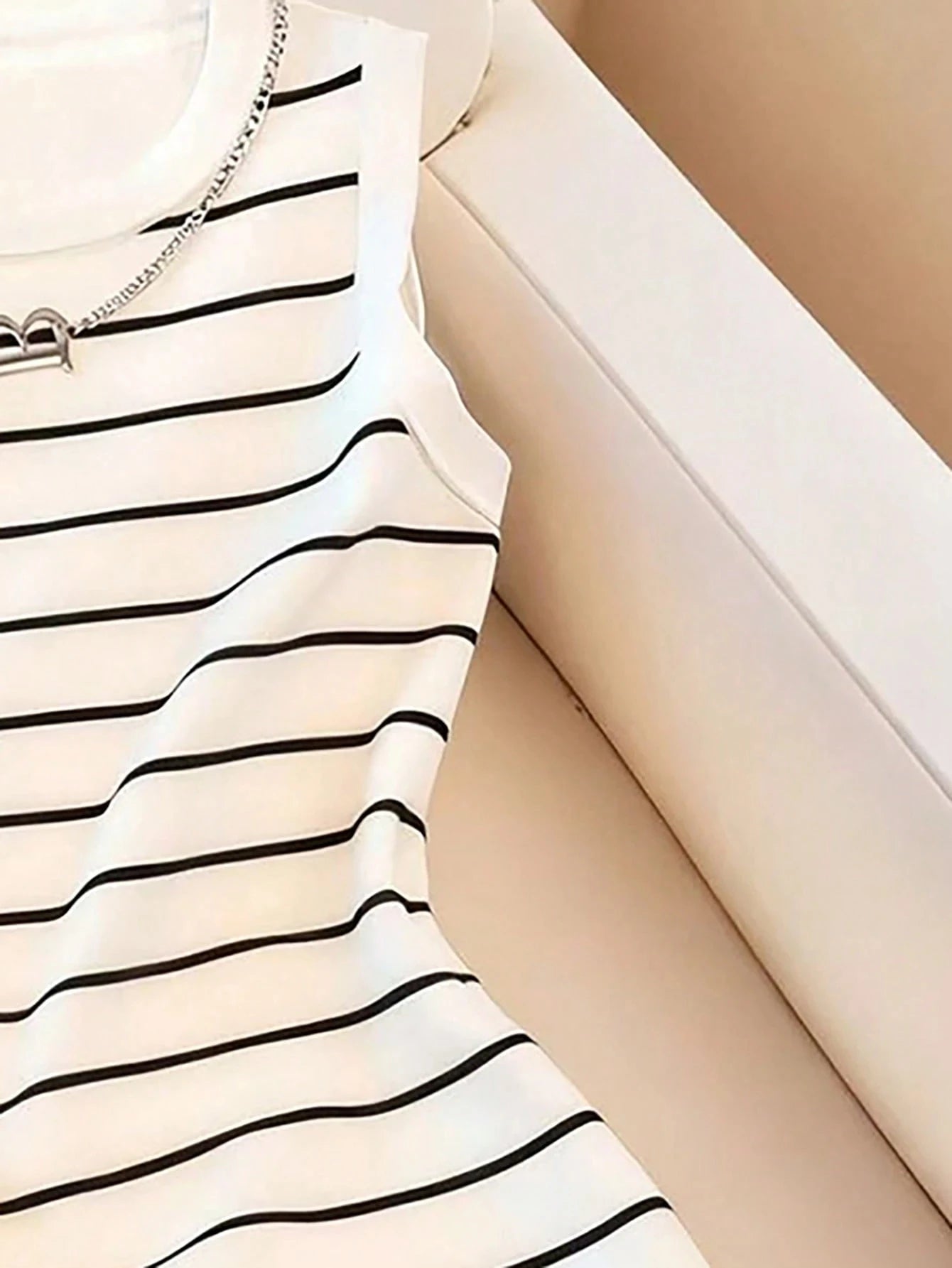 Women's Spring/Summer Casual Elegant Sleeveless Slim-Fit Round Neck Striped Print Dress Solmar